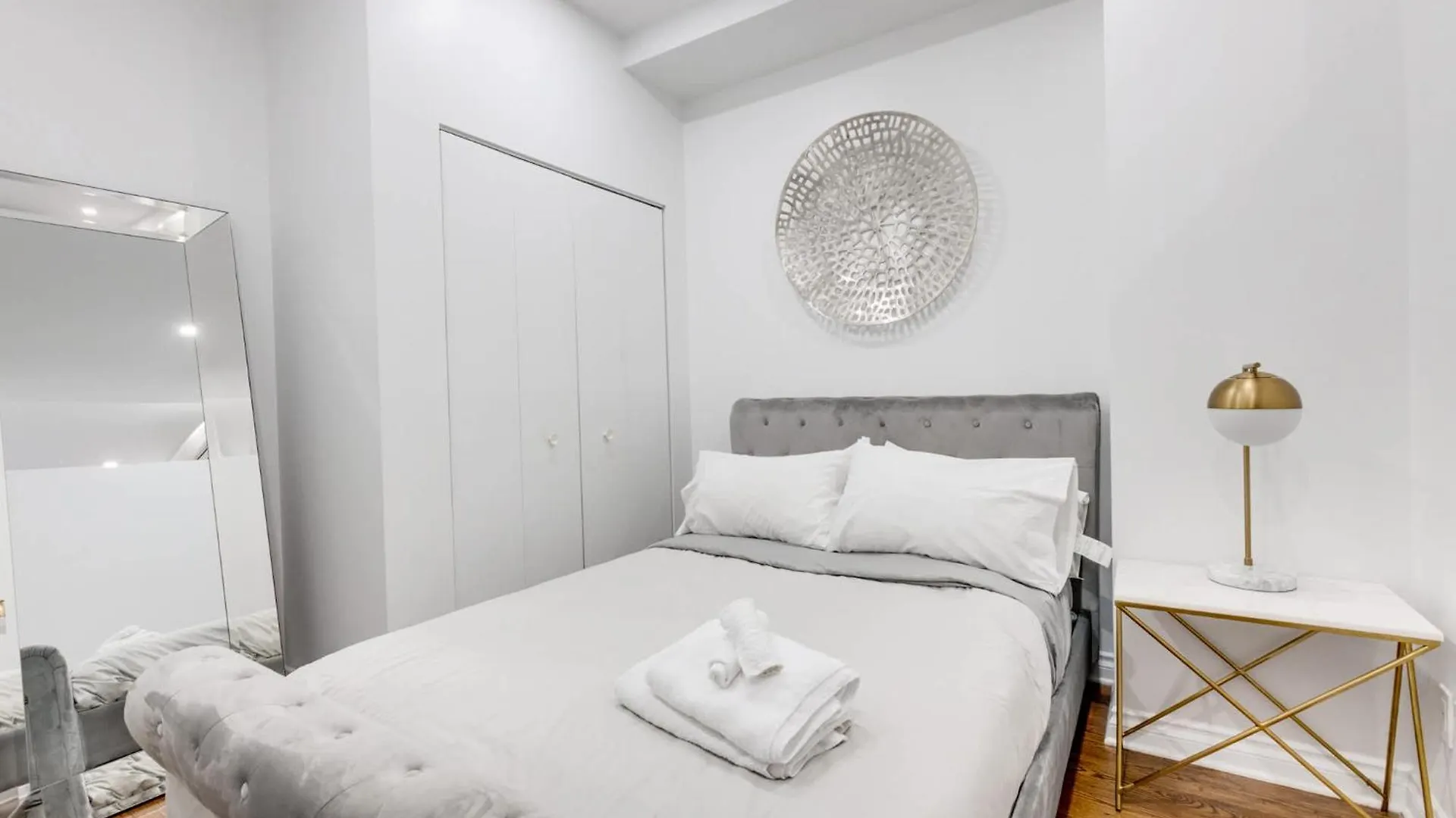 M11 - Stylish & Cozy 2Bdr In Plateau Montreal 아파트
